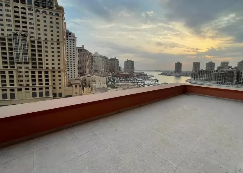 Residential Ready Property 1 Bedroom S/F Apartment  for rent in The-Pearl-Qatar , Doha-Qatar #8850 - 1  image 
